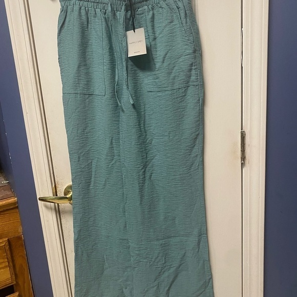 Happily Grey Cozy cotton Terry Drawstring high rise wide leg pants M
NWT - Picture 3 of 11